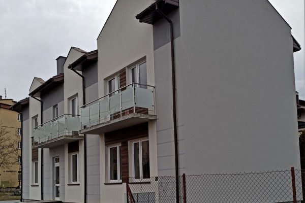 Elewację bloku mieszkalnego po renowacji – Elewacja bloku mieszkalnego, Tarnów